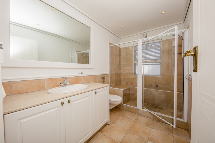 To Let 3 Bedroom Property for Rent in Higgovale Western Cape